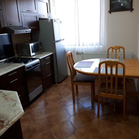Apartment Archil Batumi Exterior foto